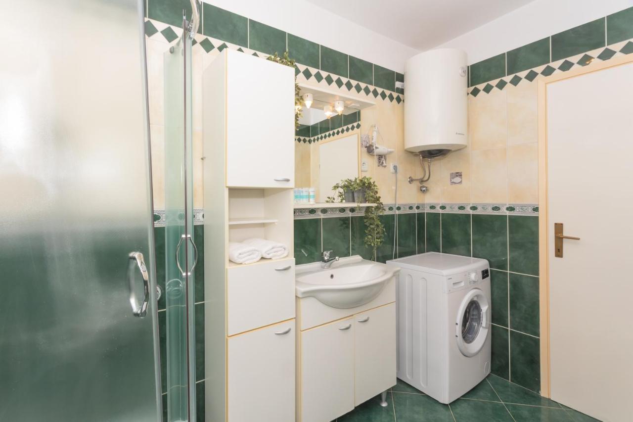 Mozart Apartment *